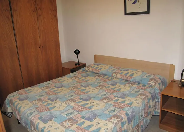 아파트 Elbamar Lacona I-2 By Interhome